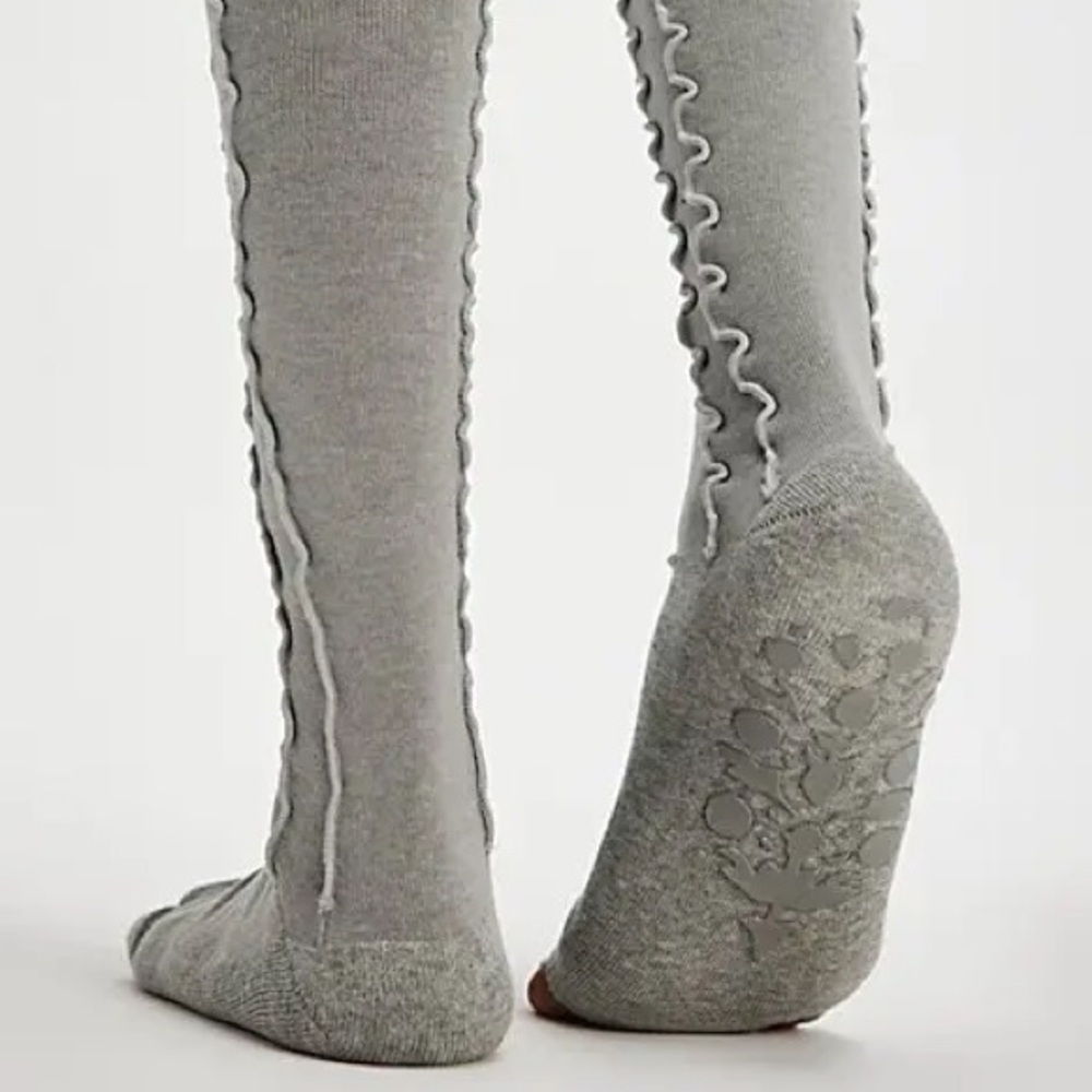 Free People Ruffle Over-the-knee Socks - Picture 4 of 4